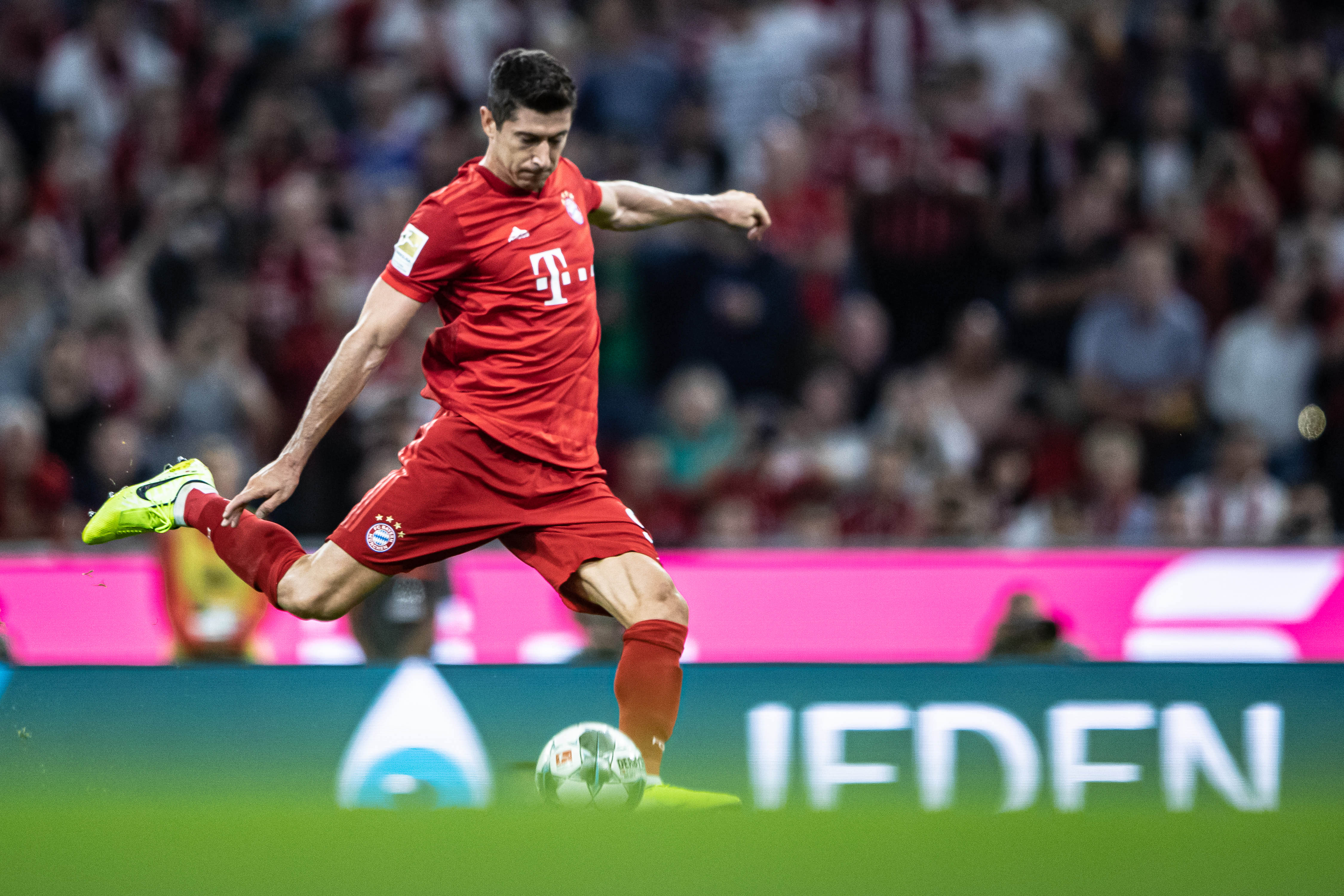 楚阿梅尼：我更喜欢踢6号位；阿隆索经常就后腰位置指导我