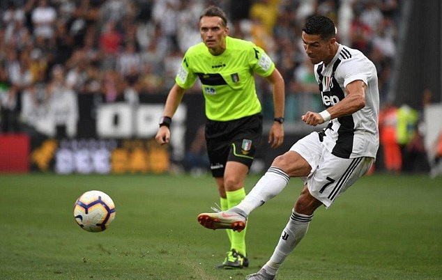 信使报：国米、纽卡、维拉和桑德兰关注贡多齐的情况