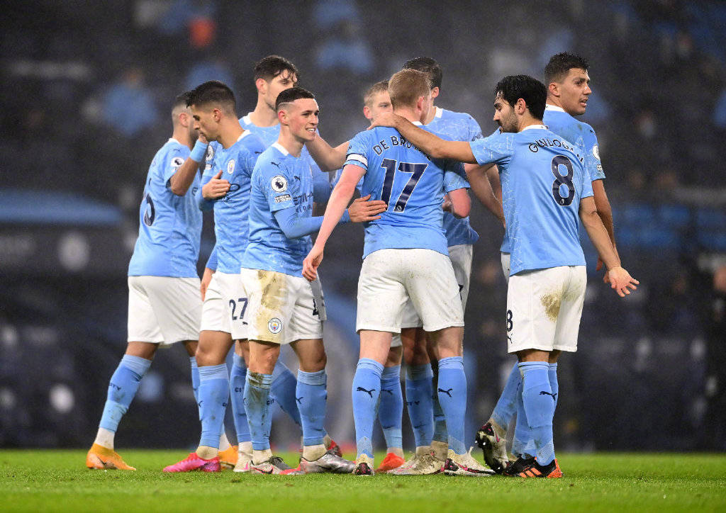 核心缺阵！布克因伤缺席对雷霆的NBA杯关键战